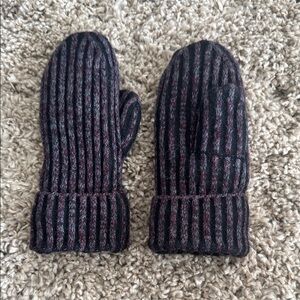 Lululemon ribbed mittens